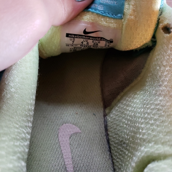 Nike Blue Tennis Shoes - Picture 4 of 4